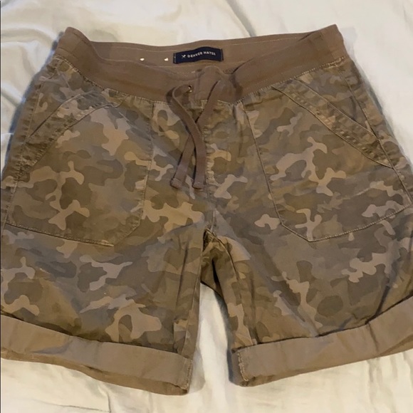 Shorts - Picture 1 of 3